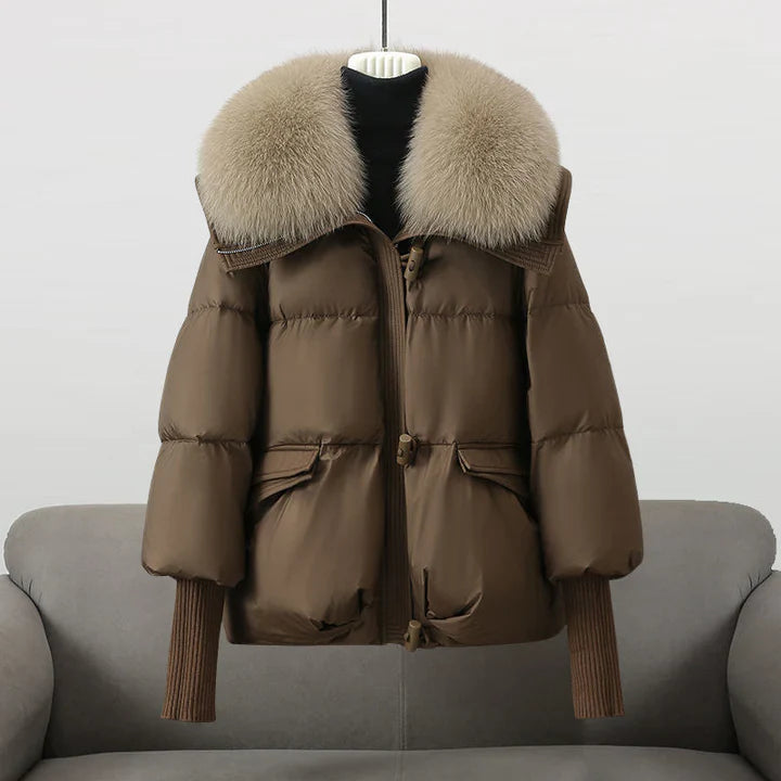 Valina | Stylish Elegance in a Coat