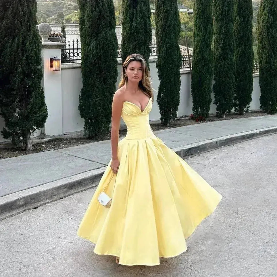 Victoria | Strapless Midi Dress